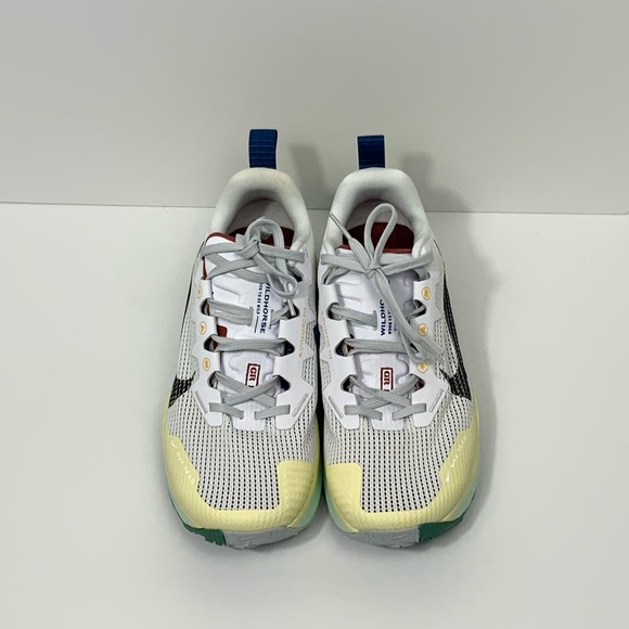 Nike Women's Snikers Sz 7.5 React Wildhorse Trail Hiking Running Shoe DR2689 101 - Picture 13 of 16